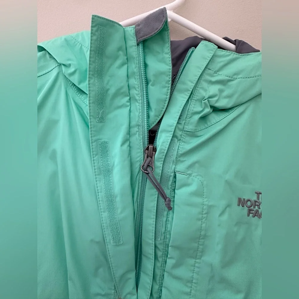 North Face jacket rain coat size Small like new - Picture 3 of 10